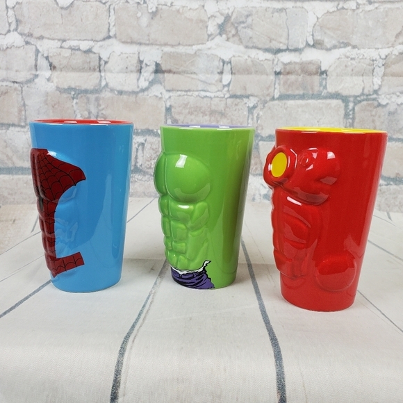 Marvel Molded Pint Glasses Ceramic Iron Man Spider-Man Hulk 3D Comics DC - Picture 4 of 12